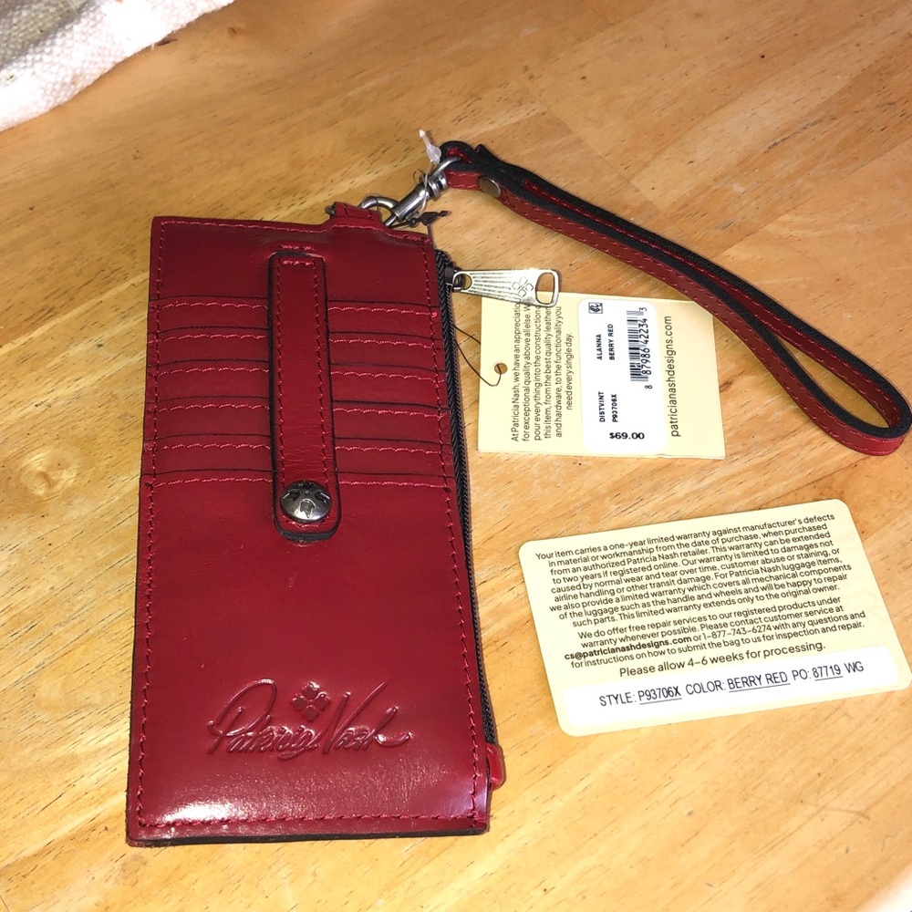 Patricia Nash Alanna Berry Red Distressed Vintage Leather Card Wallet NWT & Card